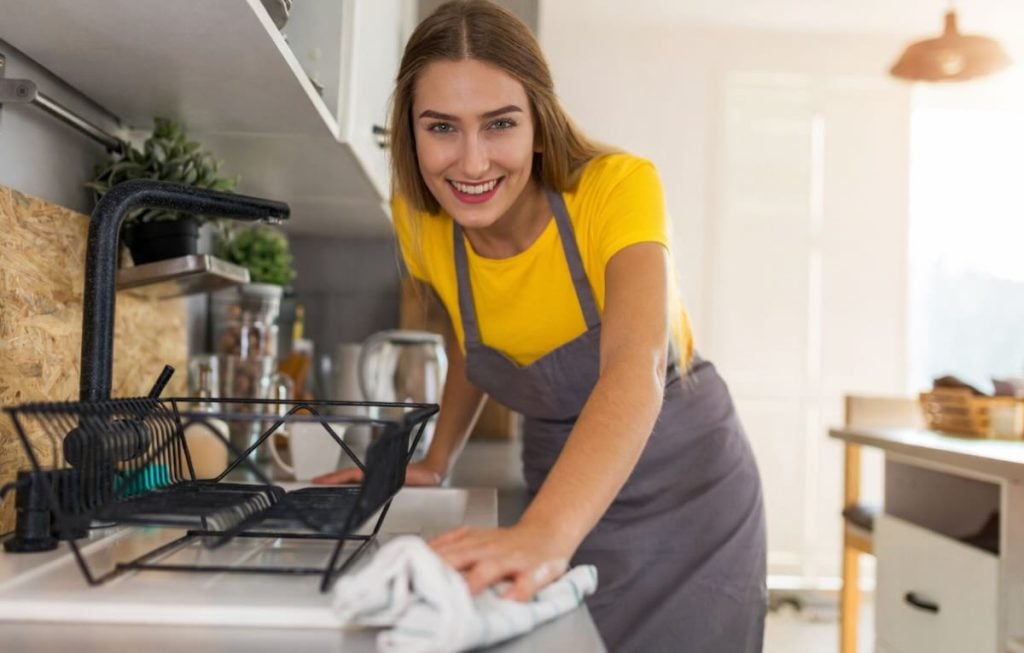 Psychology says people who clean as they cook